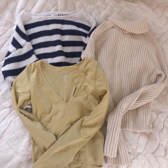 aerie Sweaters - spring top bundle